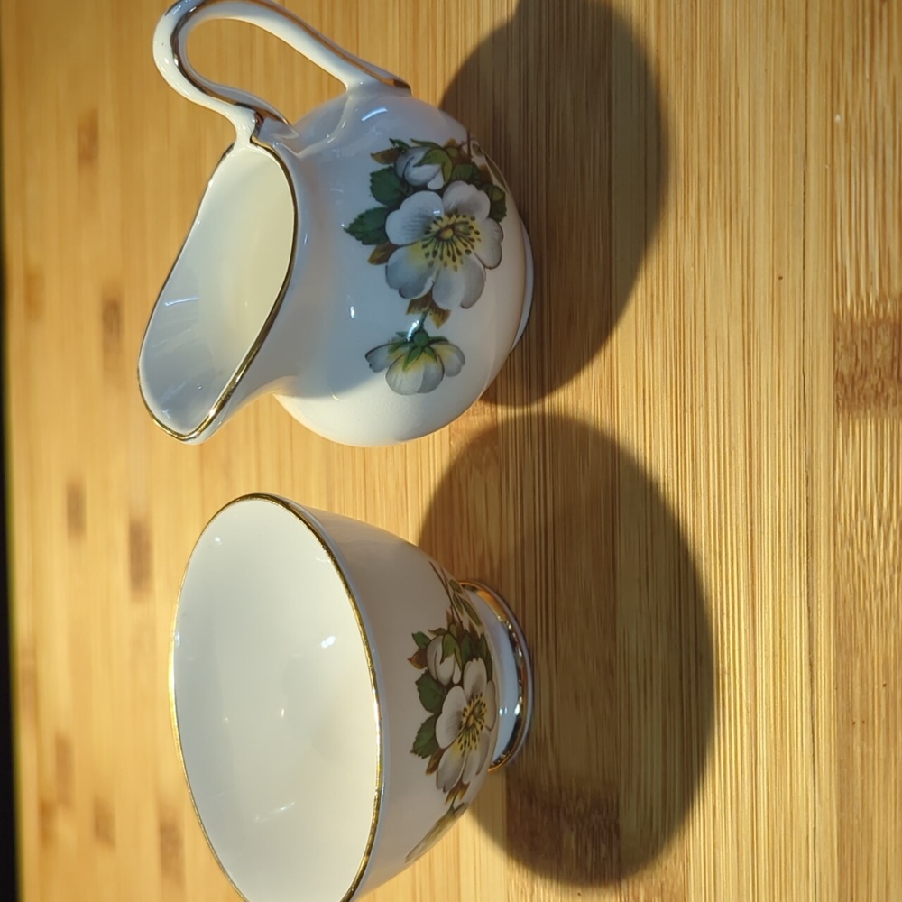 Delphine bone China small Cream Sugar